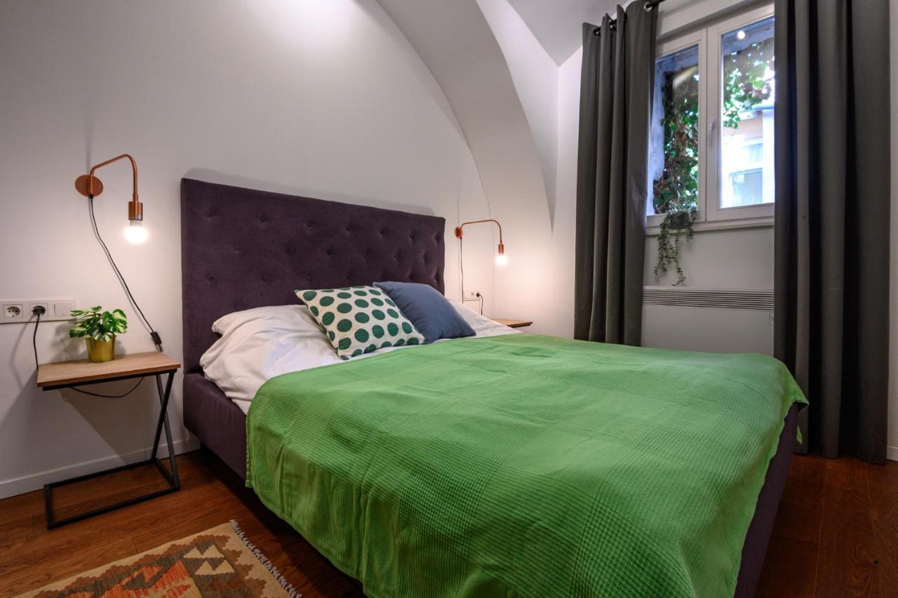 Swanky Old Town Apartment Zagreb Eksteriør bilde